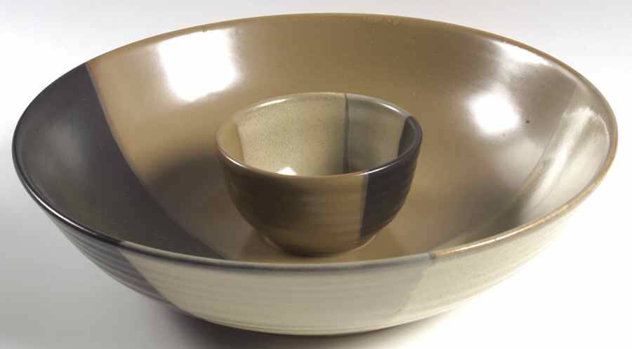 Gold Dust Black (2 Piece) Chip & Dip Set by Sango-1