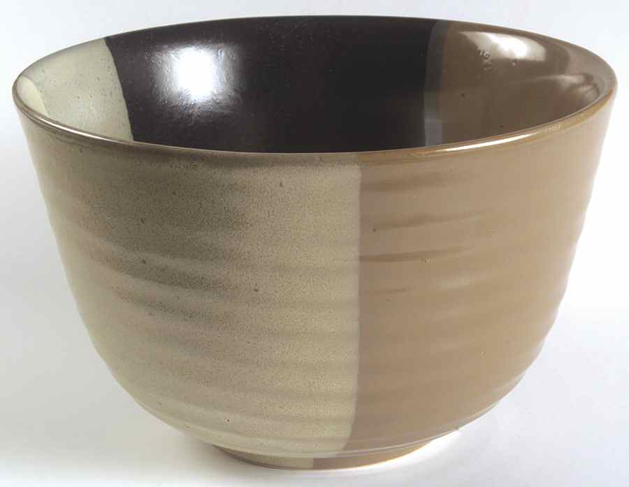Gold Dust Black 9" Mixing Bowl by Sango-1