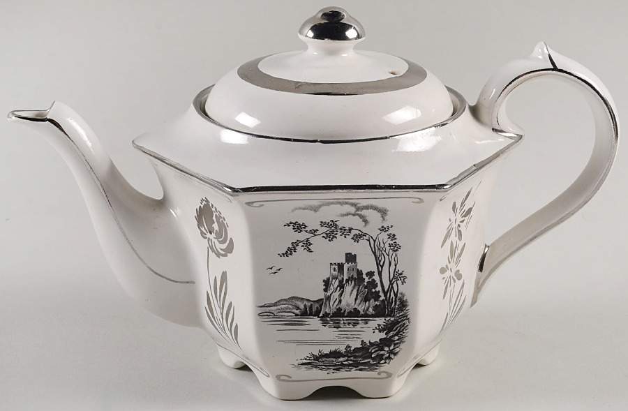 1841 Teapot & Lid by Sadler-1