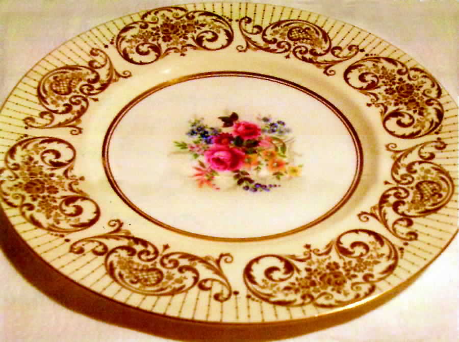 12961 Dinner Plate by Shelley-1