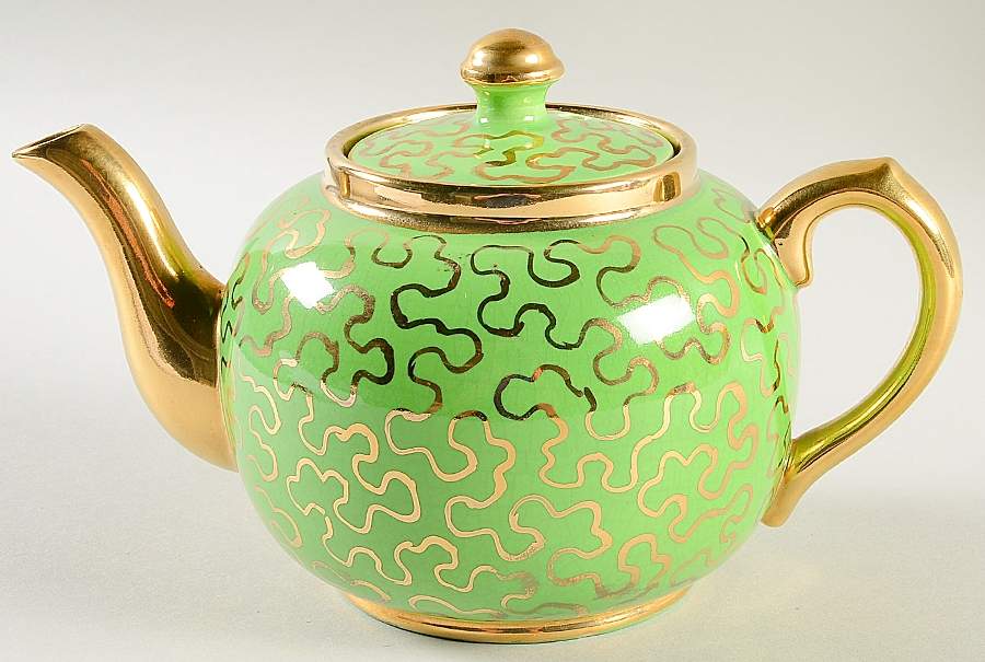 O657G Teapot & Lid by Sudlow's (Burslem)-1