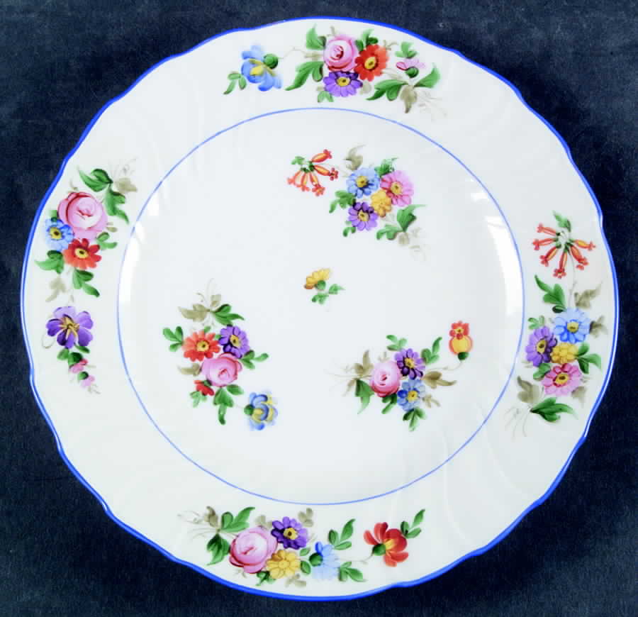 2076 Dinner Plate by Saxe-1