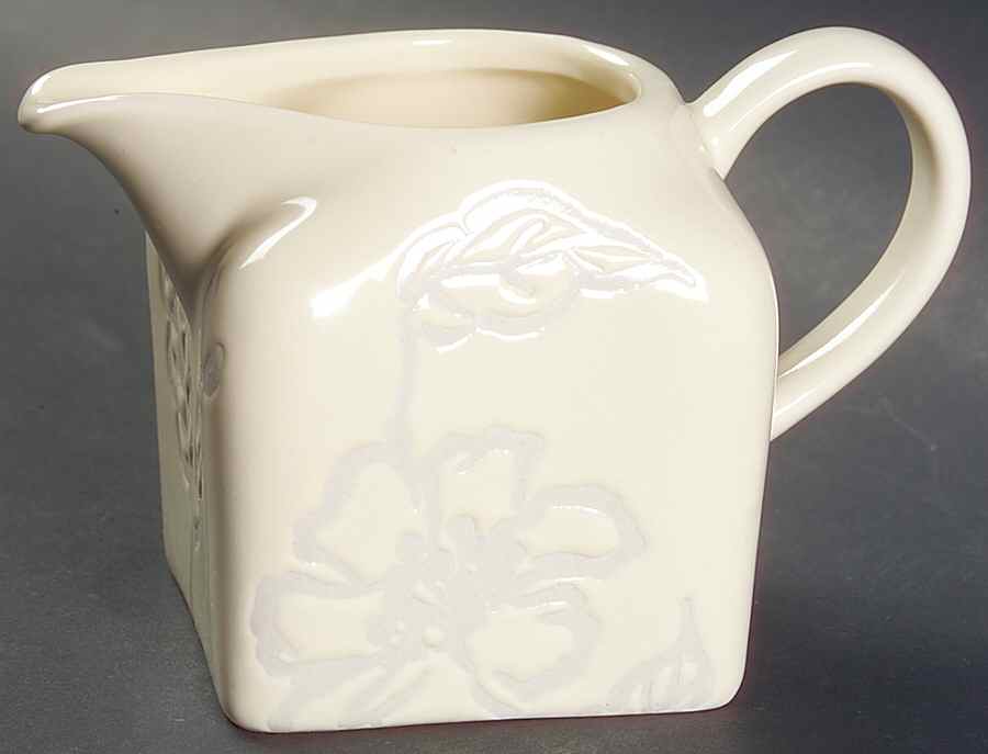 Romantic Bloom Creamer by Studio Nova-1
