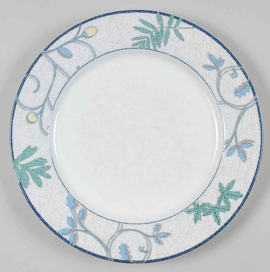 Terrace Vine Dinner Plate by Studio Nova-1