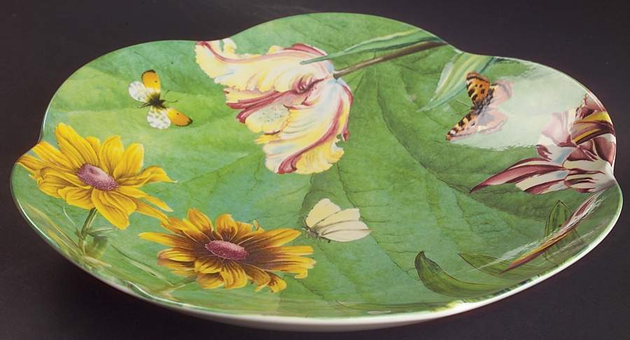 Floral Haven 11" Daisy Bowl by Spode-1