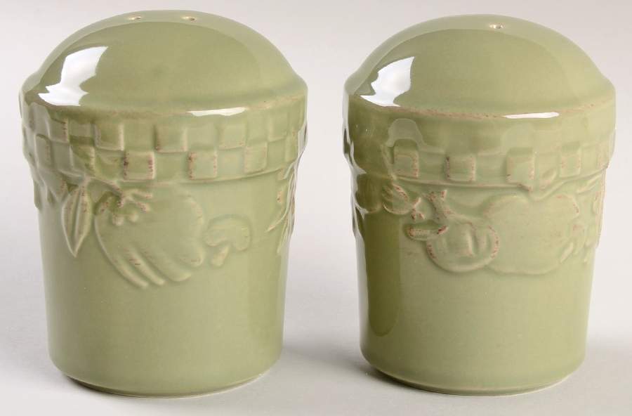 Home Grown Salt & Pepper Set by Signature-1