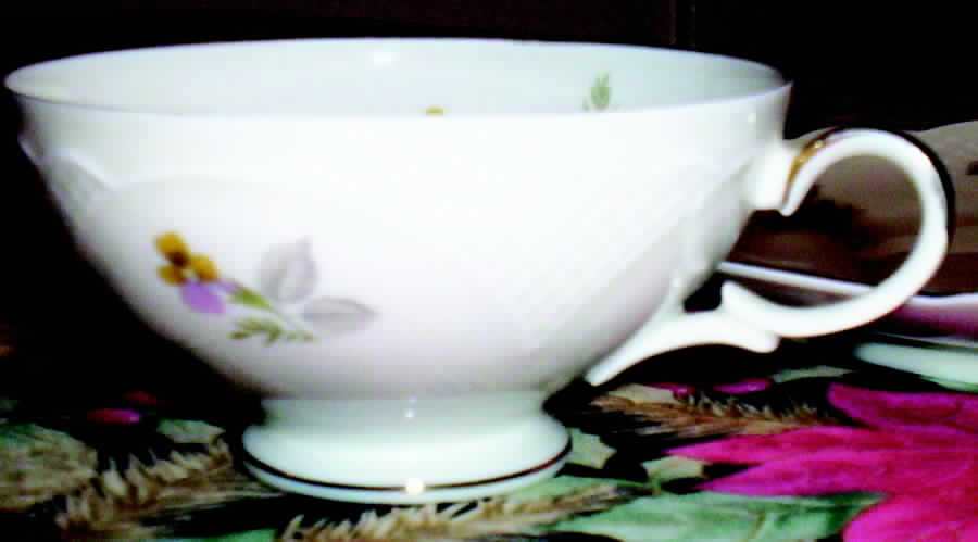 09231 Footed Cup by Scherzer-1
