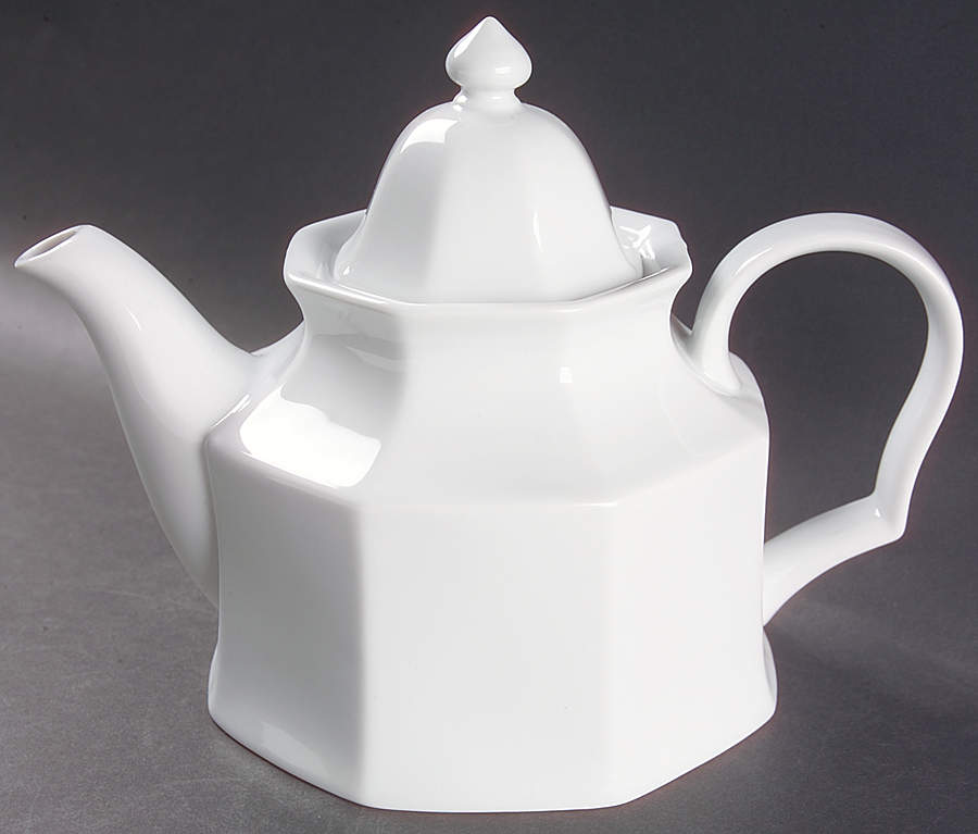 Maison Blanche Teapot & Lid by Studio Nova-1