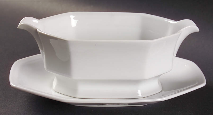 Maison Blanche Gravy Boat & Underplate by Studio Nova-1