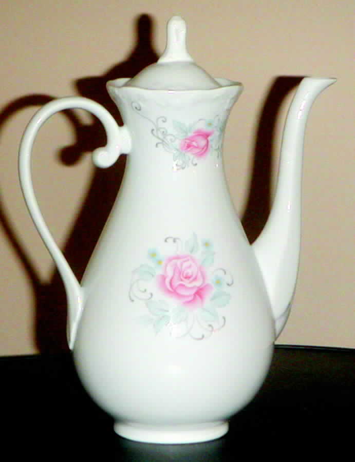 SPZ6 Coffee Pot & Lid by Spal Porcelanas-1