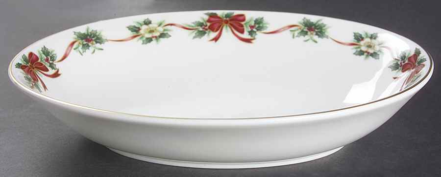Holiday Garland 10" Oval Vegetable Bowl by St Andrews-1