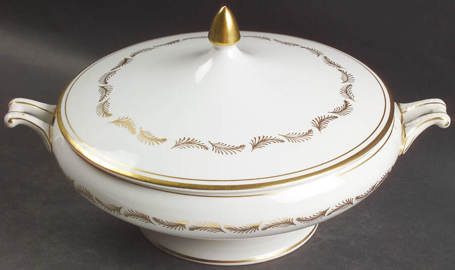 Gainsborough Round Covered Vegetable by Simpsons-1