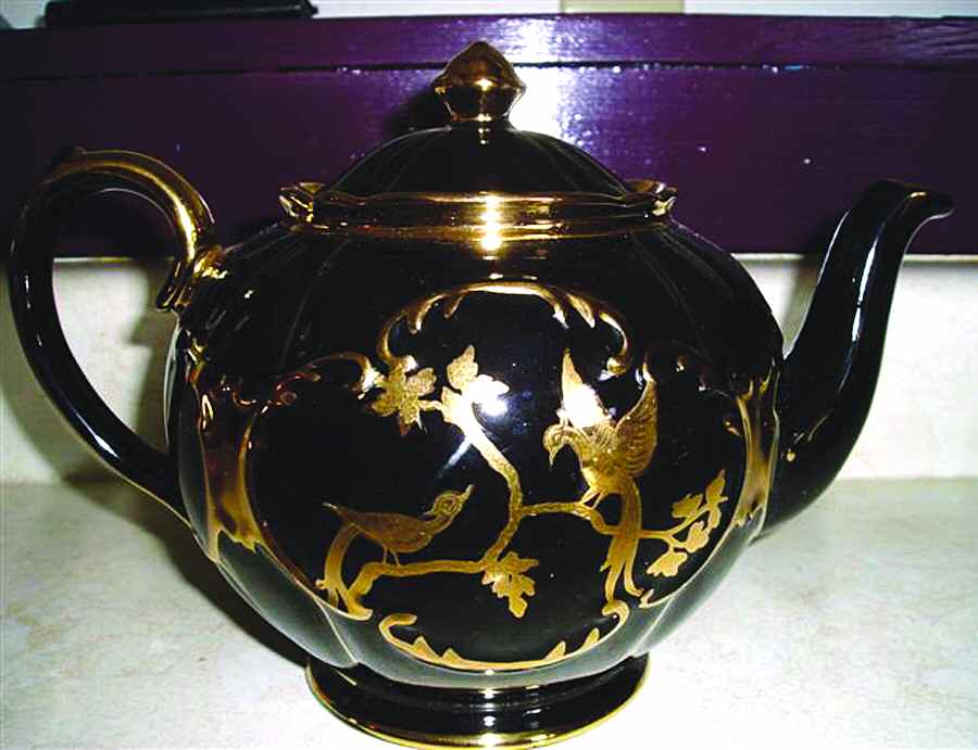 2262 Teapot & Lid by Sadler-1