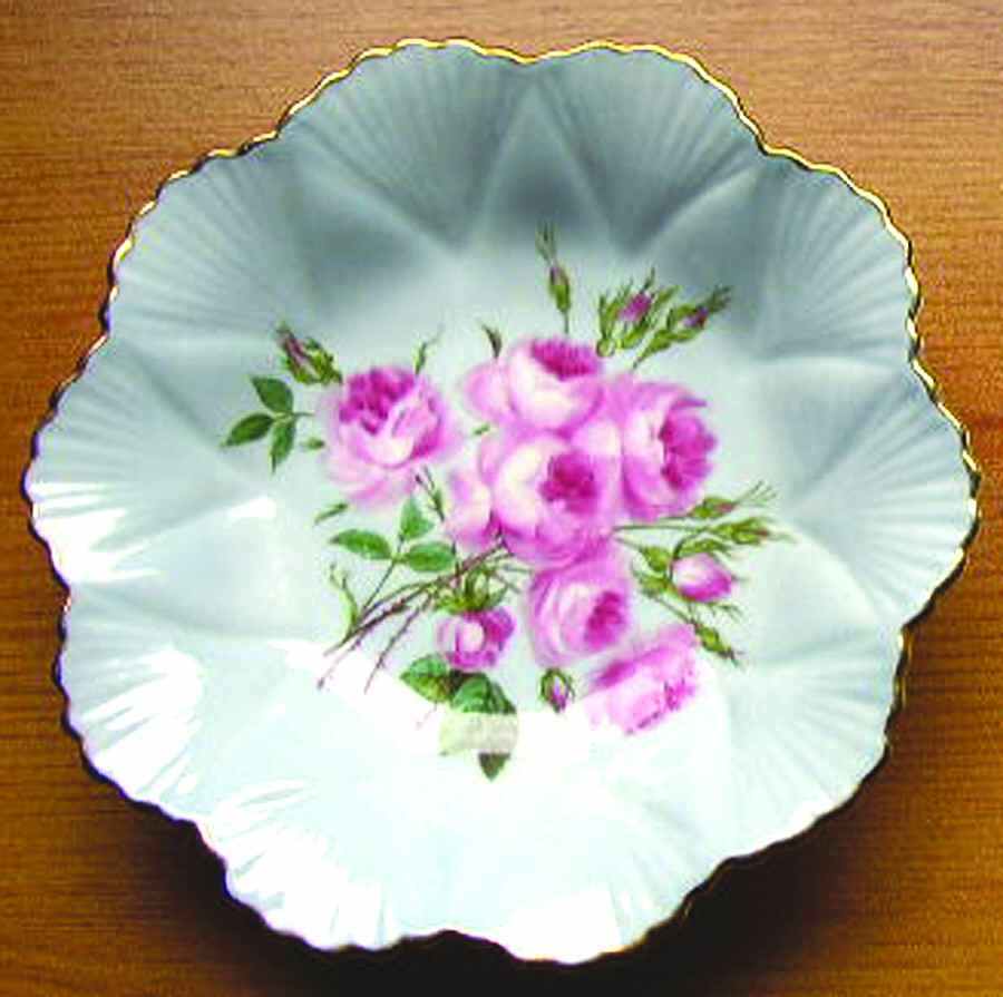 902-5 Nut Dish by Shelley-1