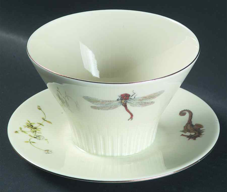 SCR82 Gravy Boat with Attached Underplate by Scherzer-1