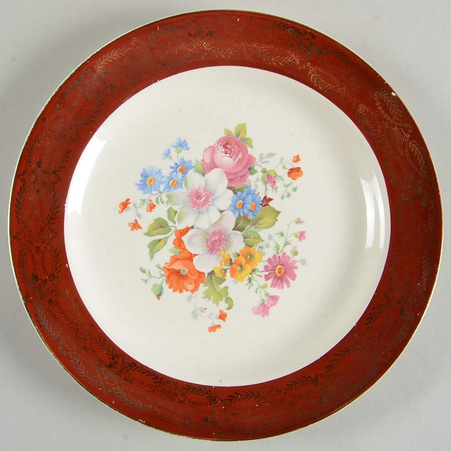 Madame du Barry Maroon Dinner Plate by Stetson-1