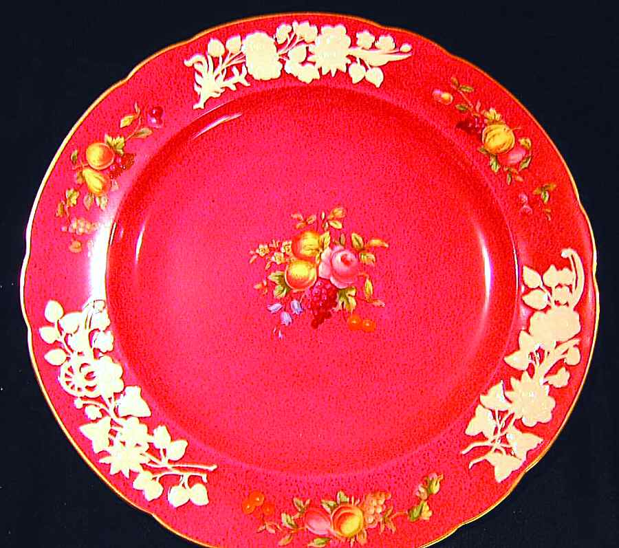 R9060 Dinner Plate by Spode-1