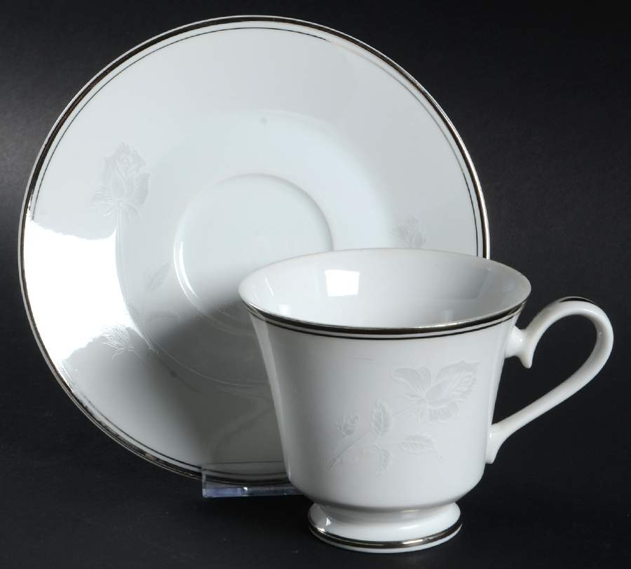 Carolyn (With Ring) Footed Cup & Saucer Set by Seizan-1