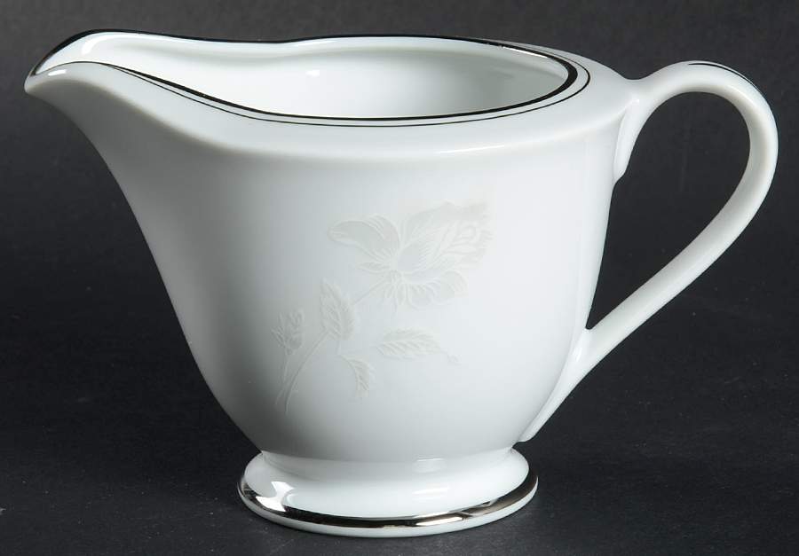 Carolyn (With Ring) Creamer by Seizan-1