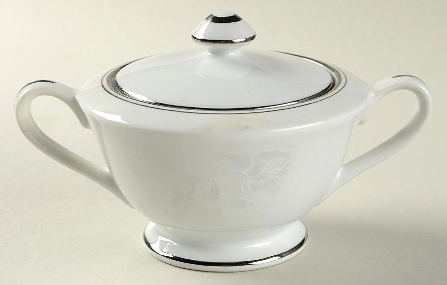 Carolyn (With Ring) Sugar Bowl & Lid by Seizan-1
