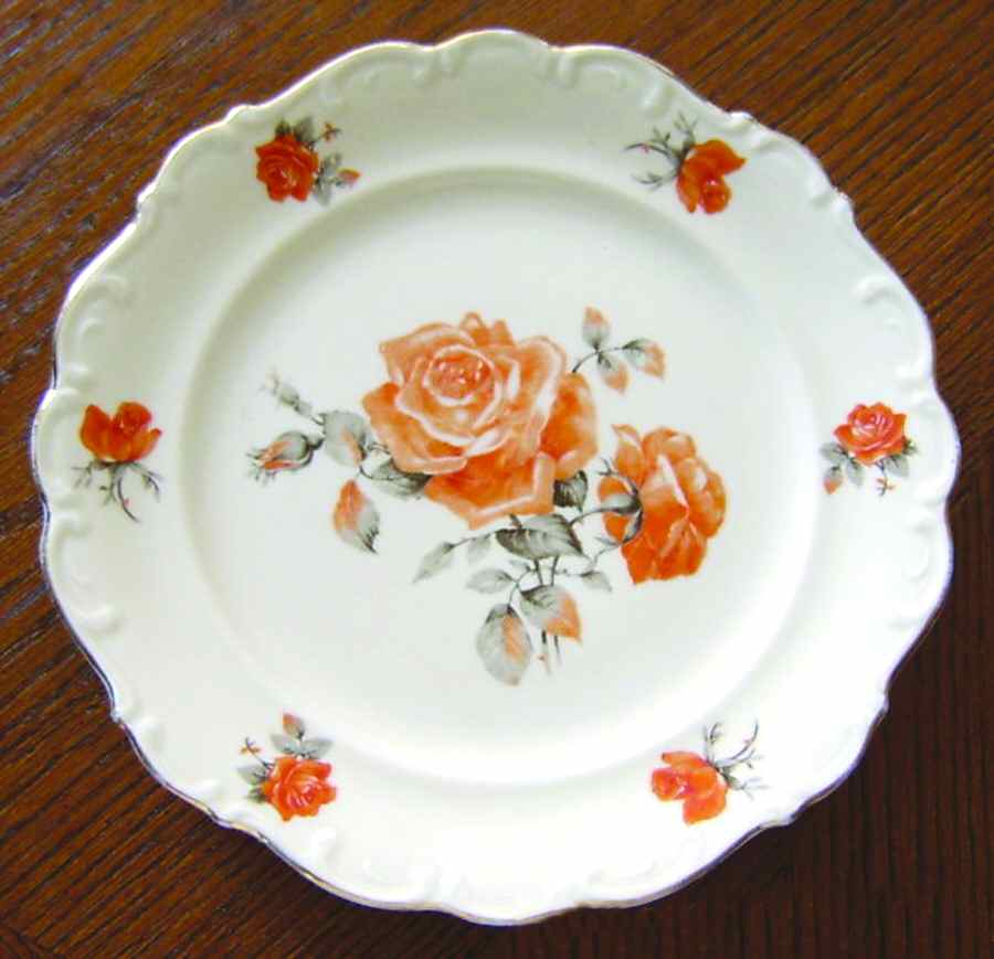 SCH438 Dinner Plate by Schumann - Bavaria-1