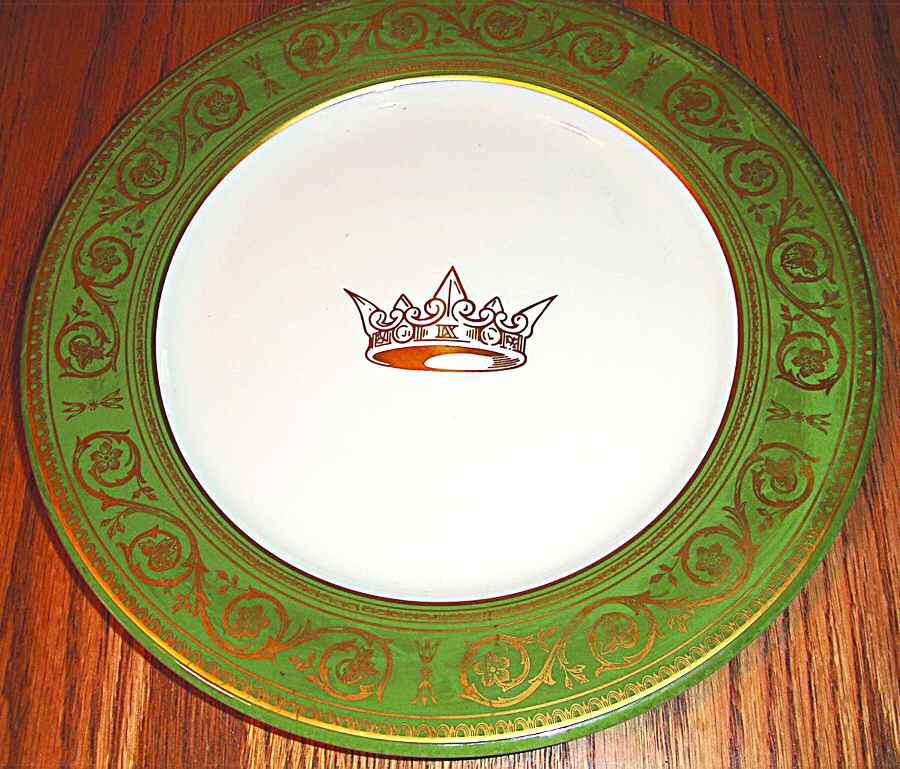 SHO253 Dinner Plate by Shenango-1