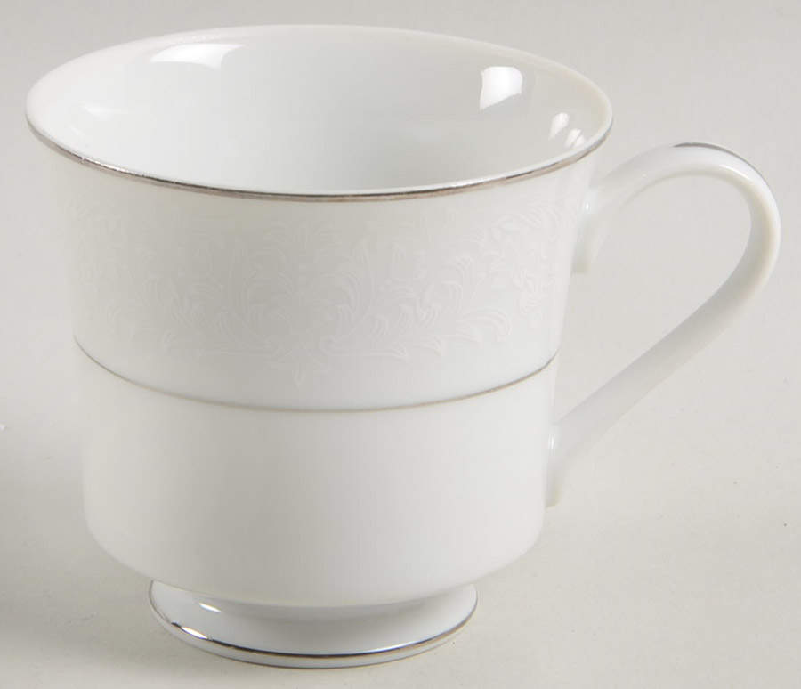 SON82 Footed Cup by Sone-1