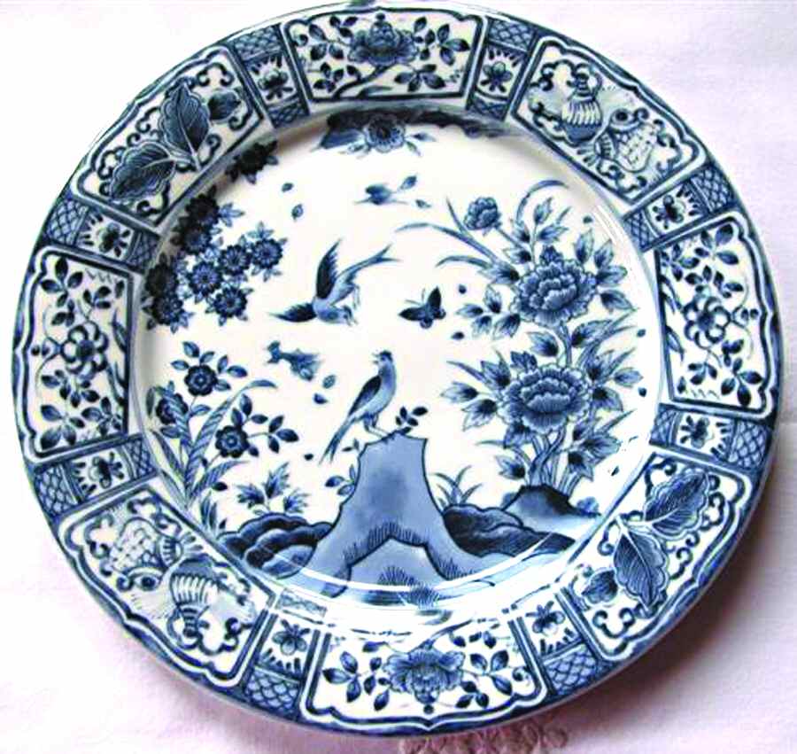 Imari Fantasia Dinner Plate by Seizan-1