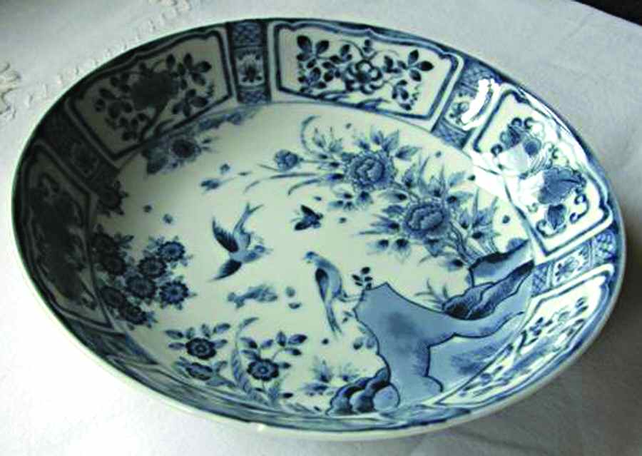 Imari Fantasia Coupe Soup Bowl by Seizan-1