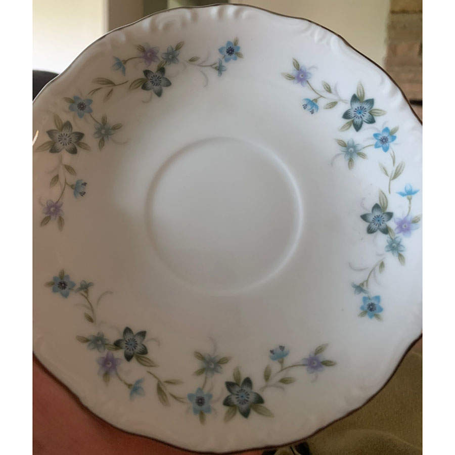 Lyric Saucer by Sone-1