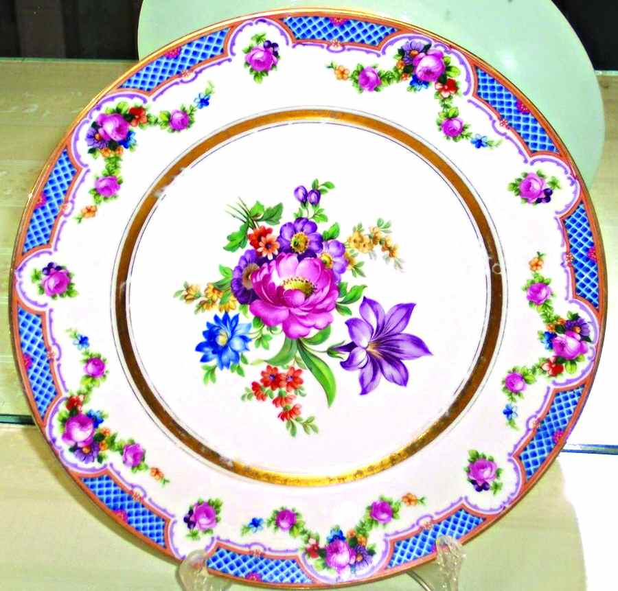 Dresdener Art Dinner Plate by Schumann - Bavaria-1