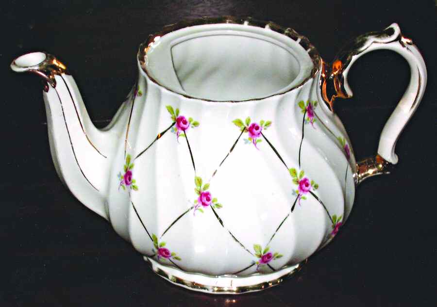 2797 Teapot No Lid by Sadler-1