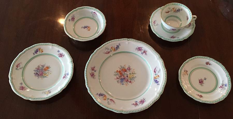 SLT313 Dinner Plate by Seltmann-1