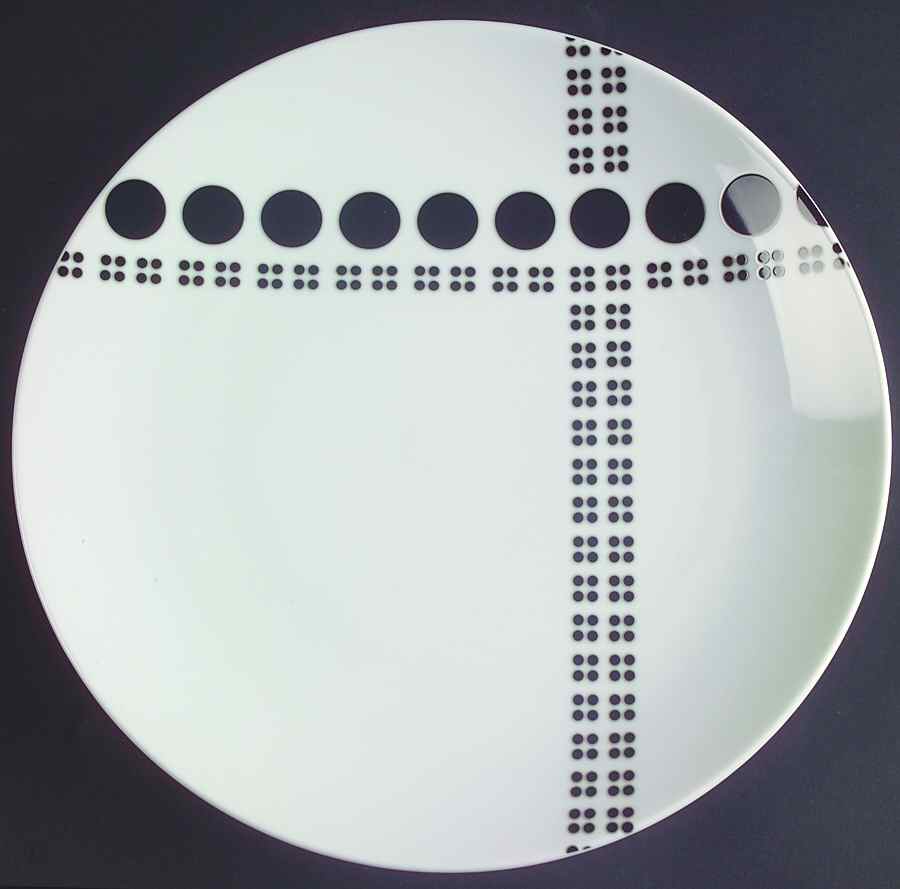 Columbus Circle Black Dinner Plate by Studio Nova-1
