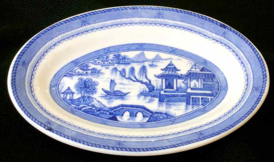 Blue Willow Restaurant 12" Oval Serving Platter by Shenango-1