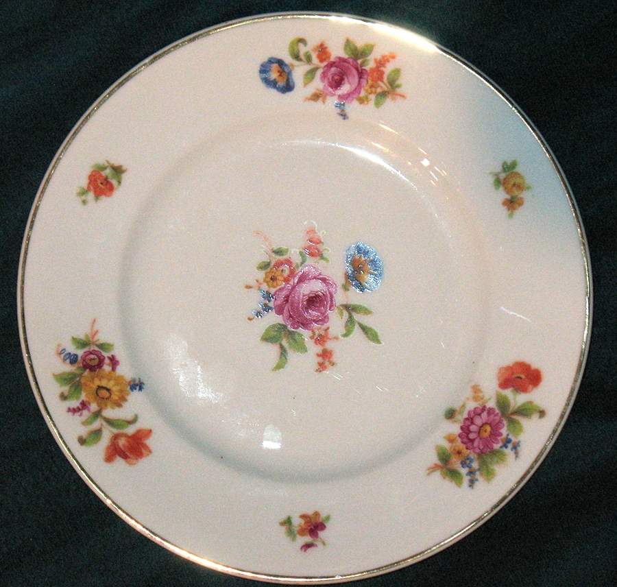 SOM4 Salad Plate by Sommer & Matschak-1