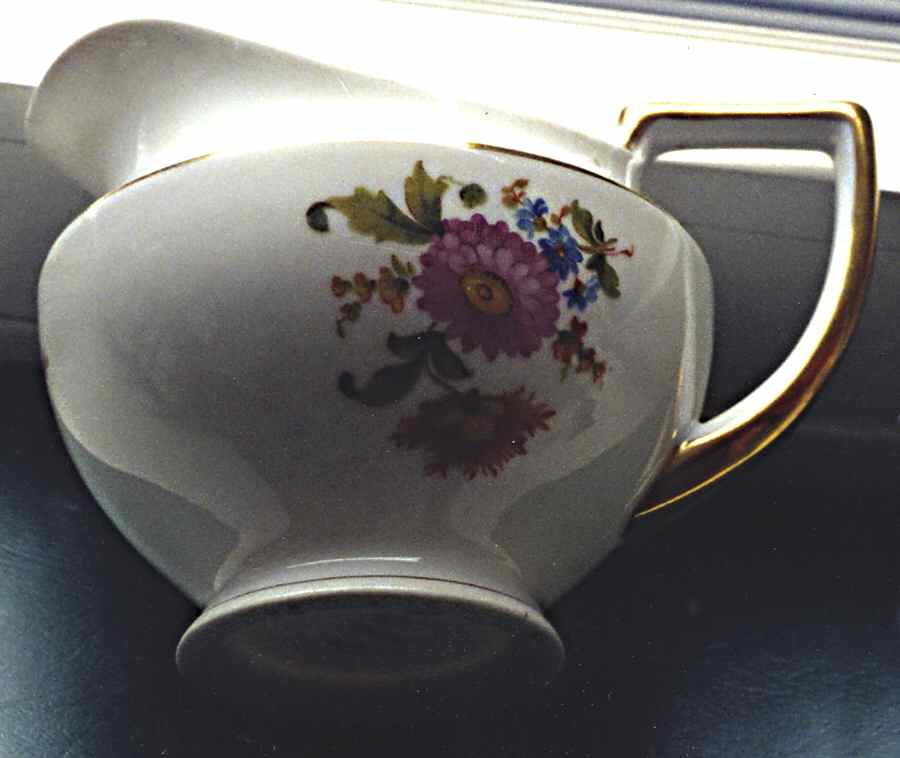 SOM4 Creamer by Sommer & Matschak-1