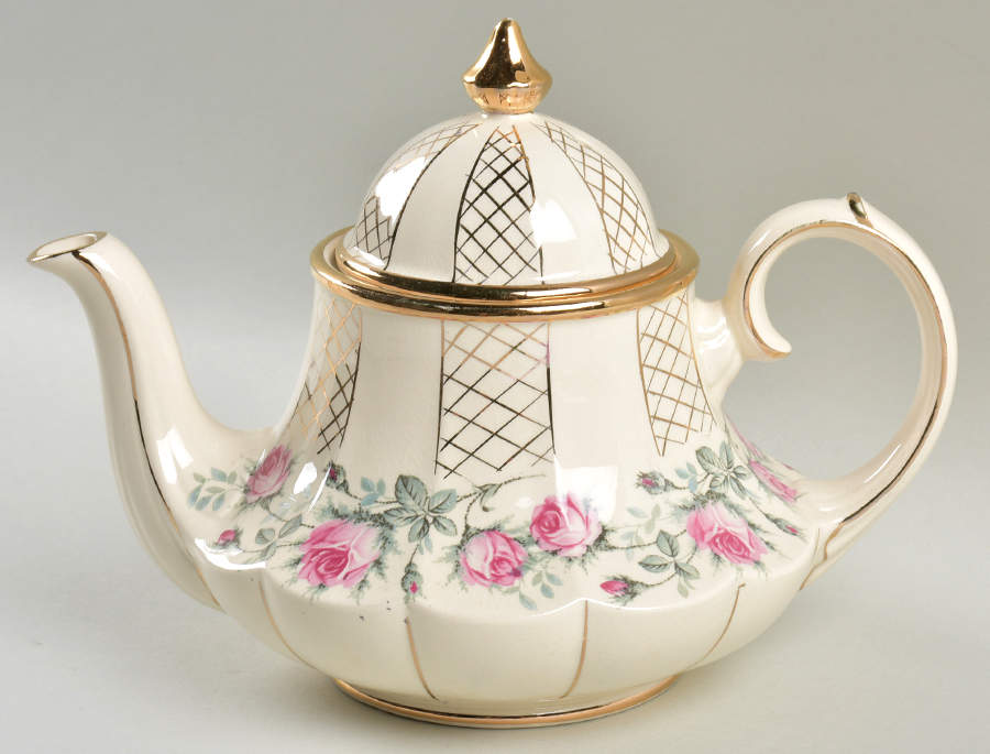 1202 Teapot & Lid by Sadler-1