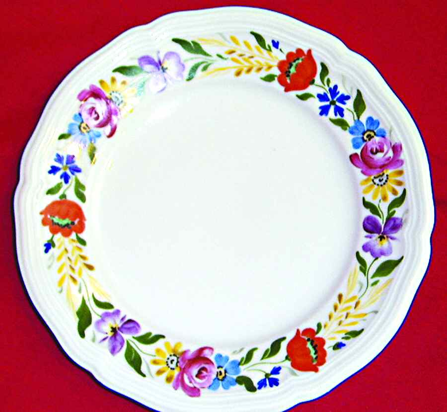 SLT319 Dinner Plate by Seltmann-1
