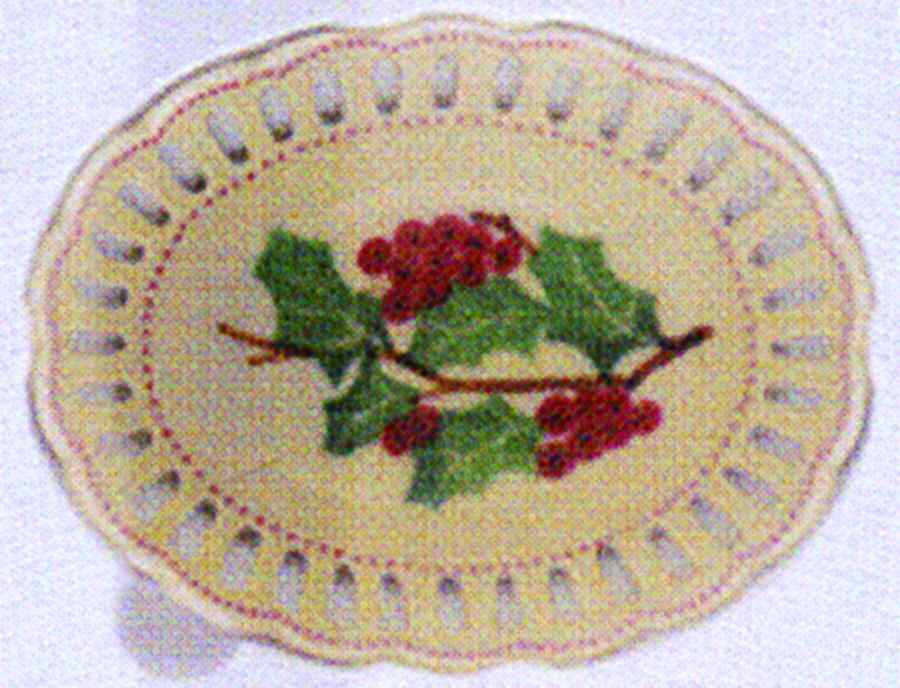Holly Berries Pierced Oval Dish by Sadek-1