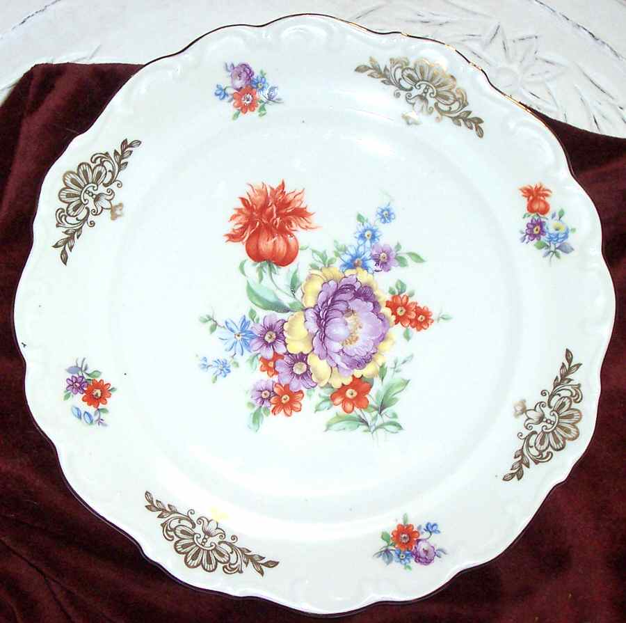 SCH468 Dinner Plate by Schumann - Bavaria-1