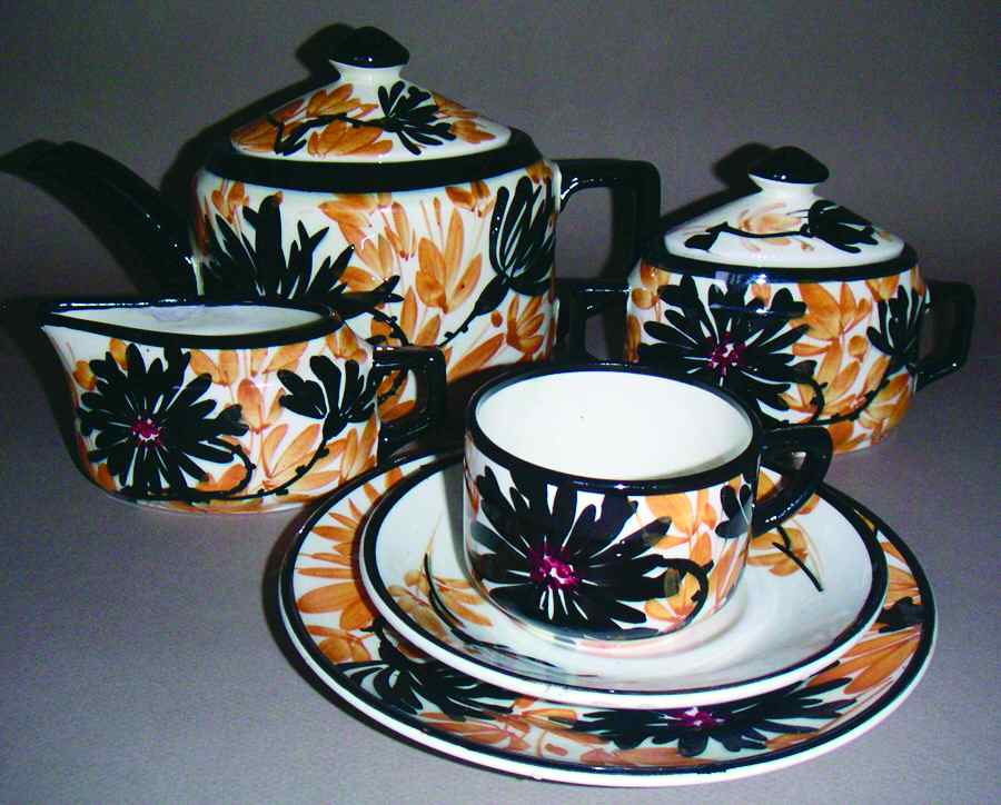 SRM7 Flat Cup & Saucer Set by Schramberg-1