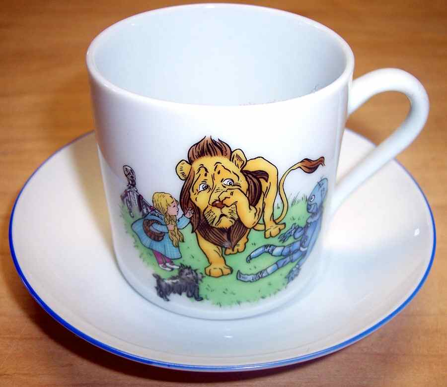 Wizard of Oz Flat Demitasse Cup & Saucer Set by Smithsonian Institute-1