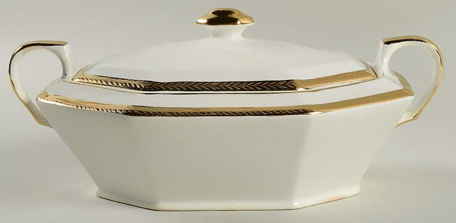 6098G Oval Covered Vegetable by Saxon-1