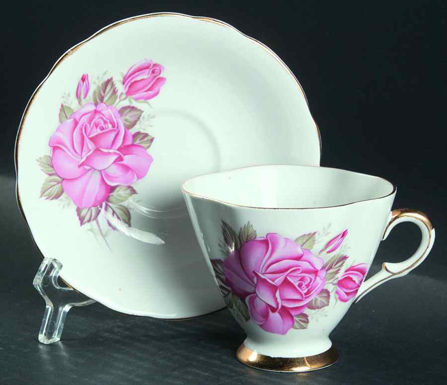 X1611-52 Footed Cup & Saucer Set by Society (England)-1