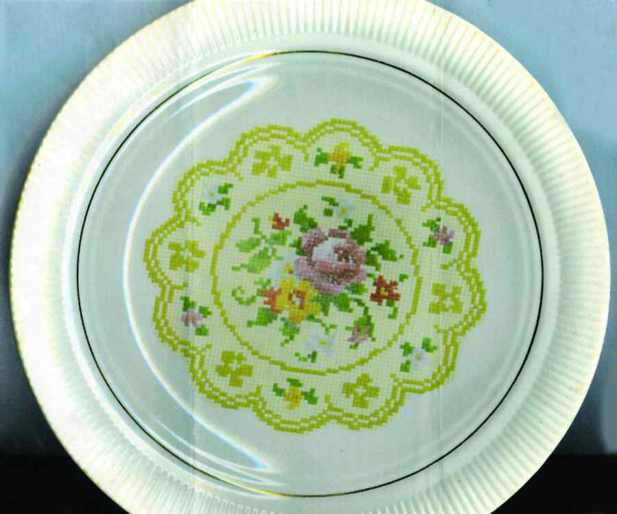 Doily Petit Point (Verge Line) Dinner Plate by Salem-1