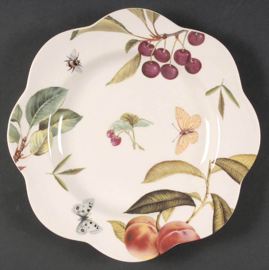 Fruit Haven 9" Daisy Plate by Spode-1