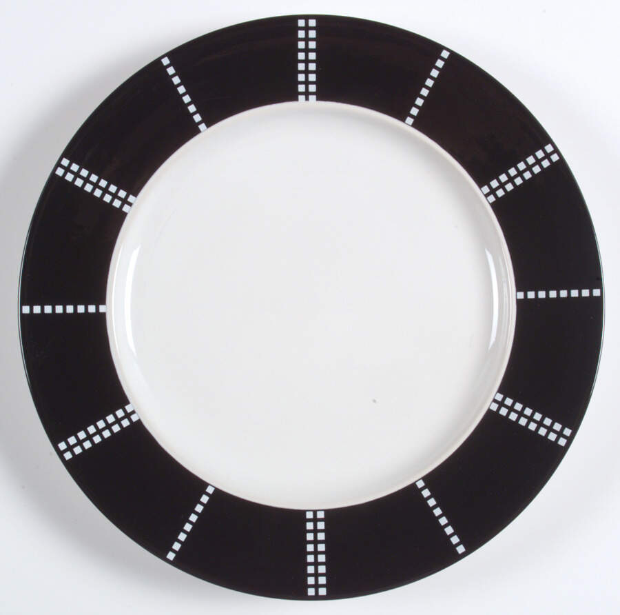 Pezze Black Dinner Plate by Studio Nova-1