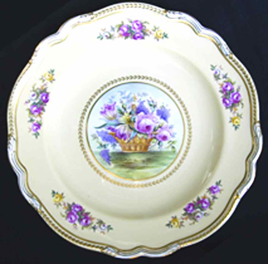 R9819 Dinner Plate by Spode-1