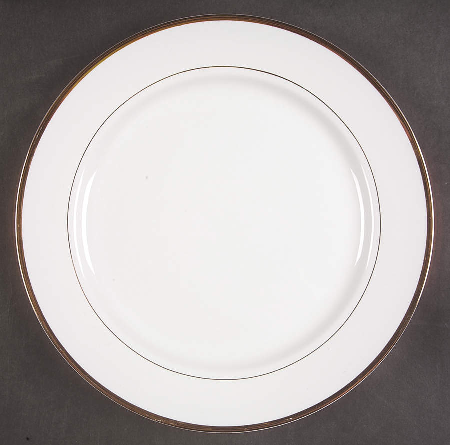 Golden Traditions (1-8 Trim) Dinner Plate by Signature-1